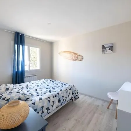 Maison Les Portes De L'ocean Avec Jacuzzi 8/10p Holiday home *