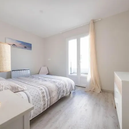 Maison Les Portes De L'ocean Avec Jacuzzi 8/10p Holiday home