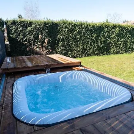 Holiday home Maison Les Portes De L'ocean Avec Jacuzzi 8/10p *